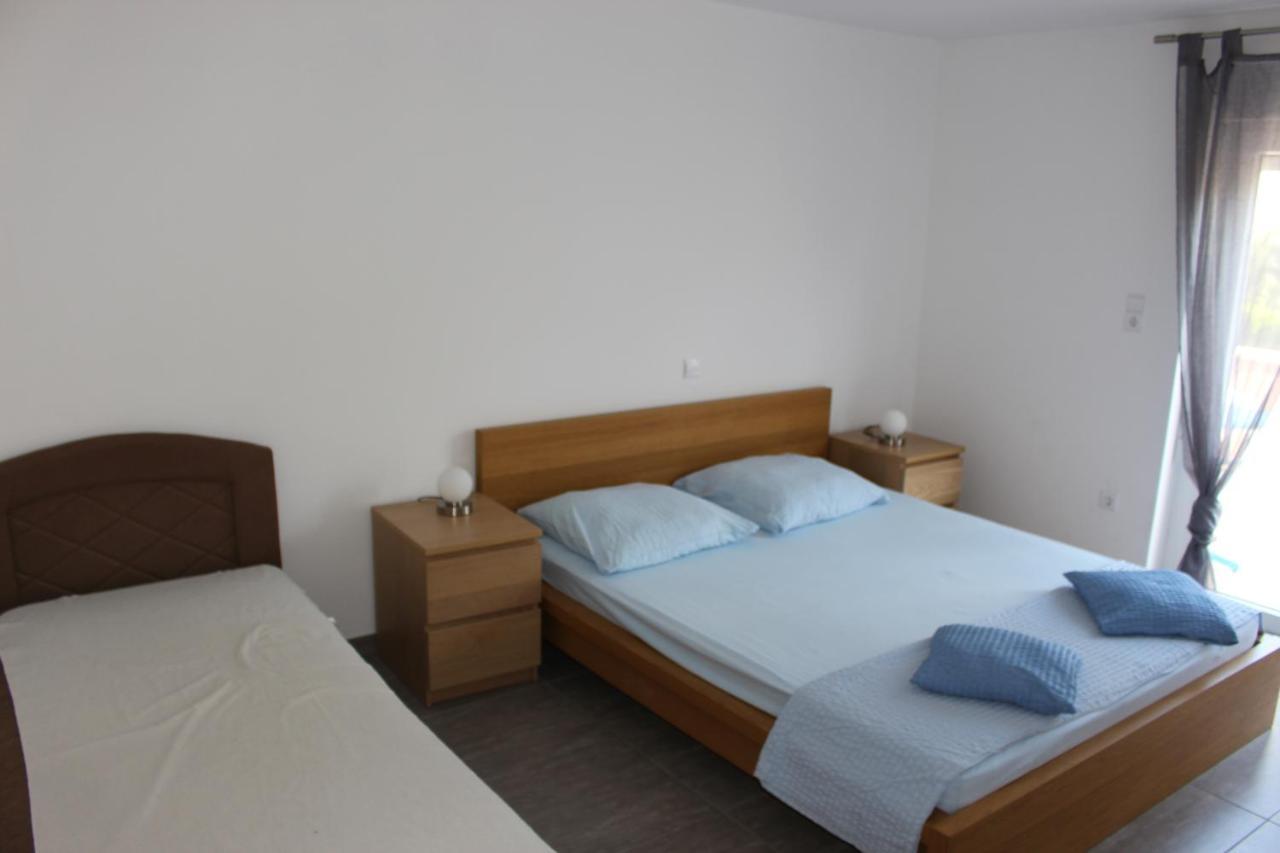 Filipovic Apartmani 梅杜林 外观 照片